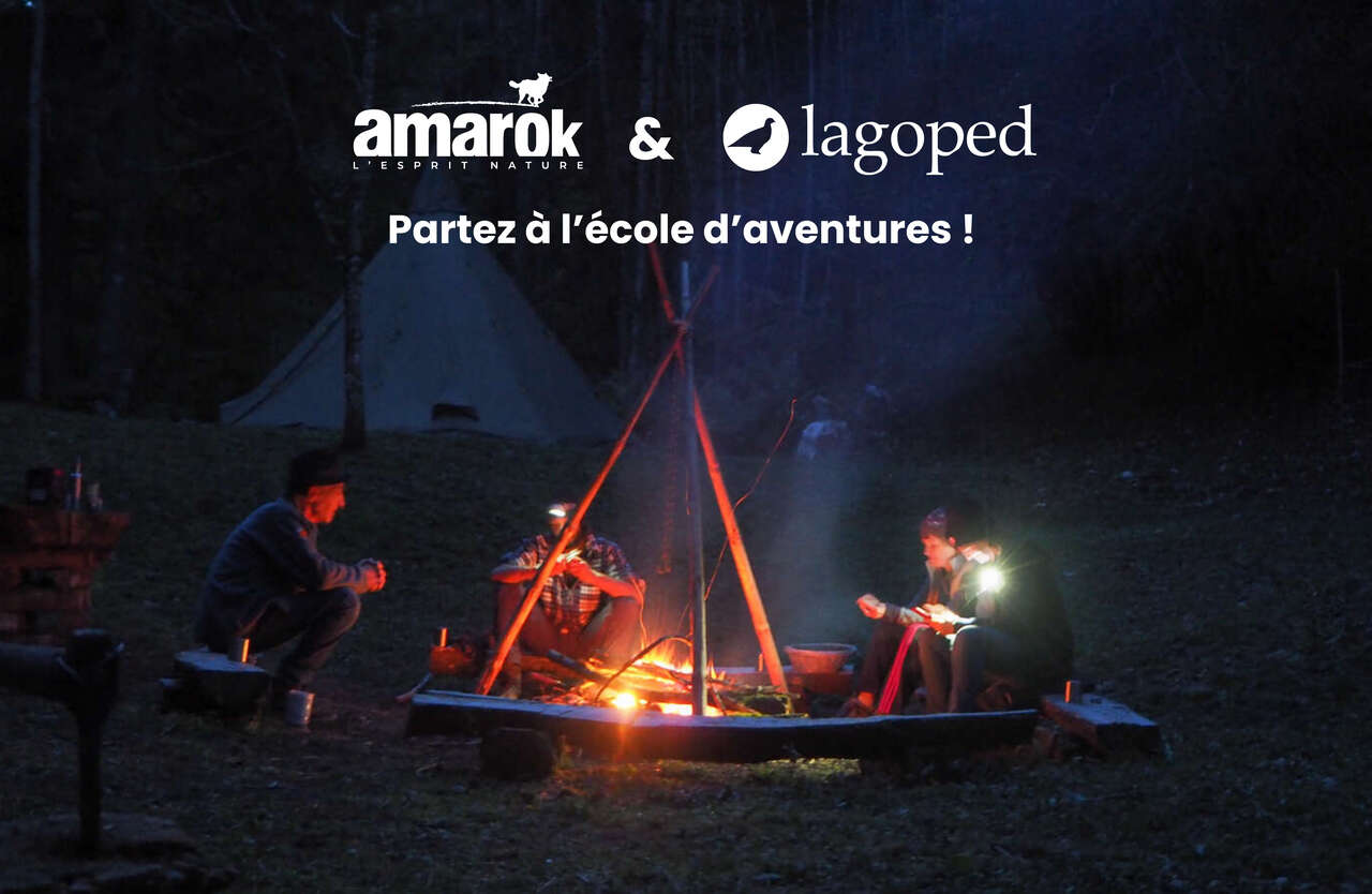 Bivouac autour du feu lors d'une micro-aventure en Chartreuse