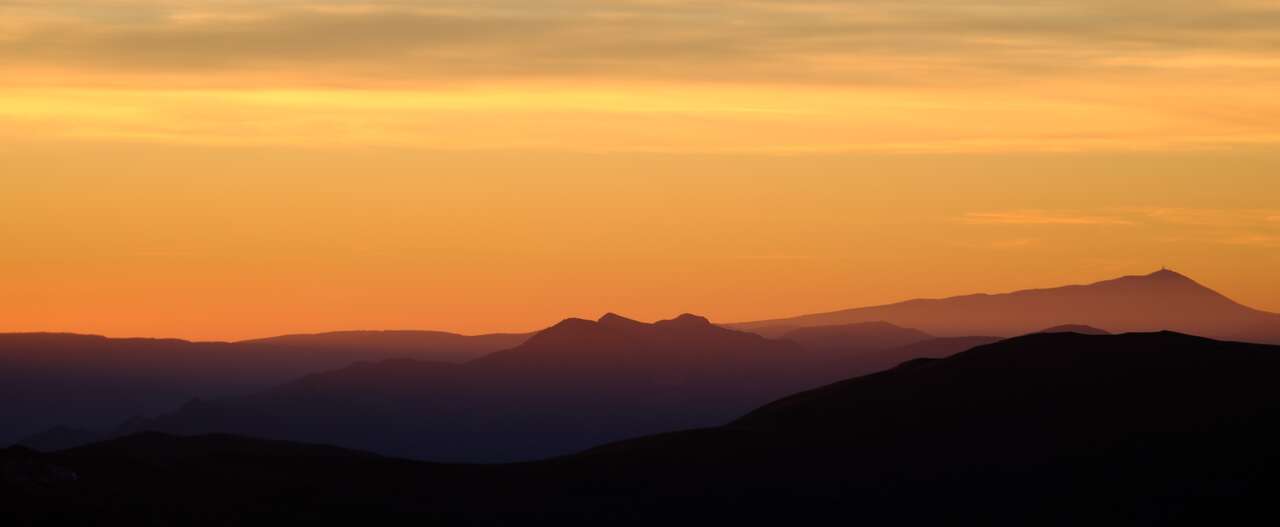 Coucher de soleil sur les reliefs des Alpes-de-Haute-Provence