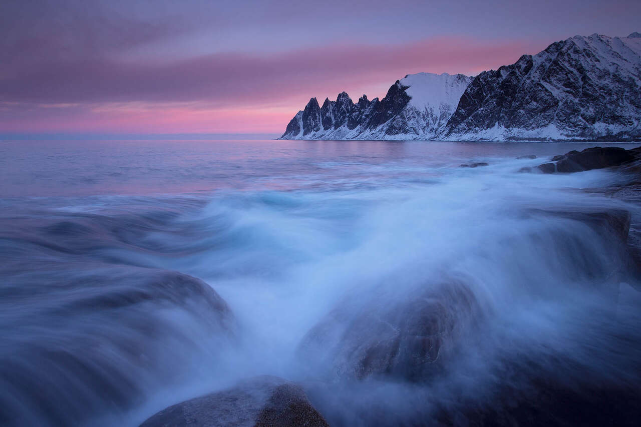 Paysage de fjord de Norvège à Senja