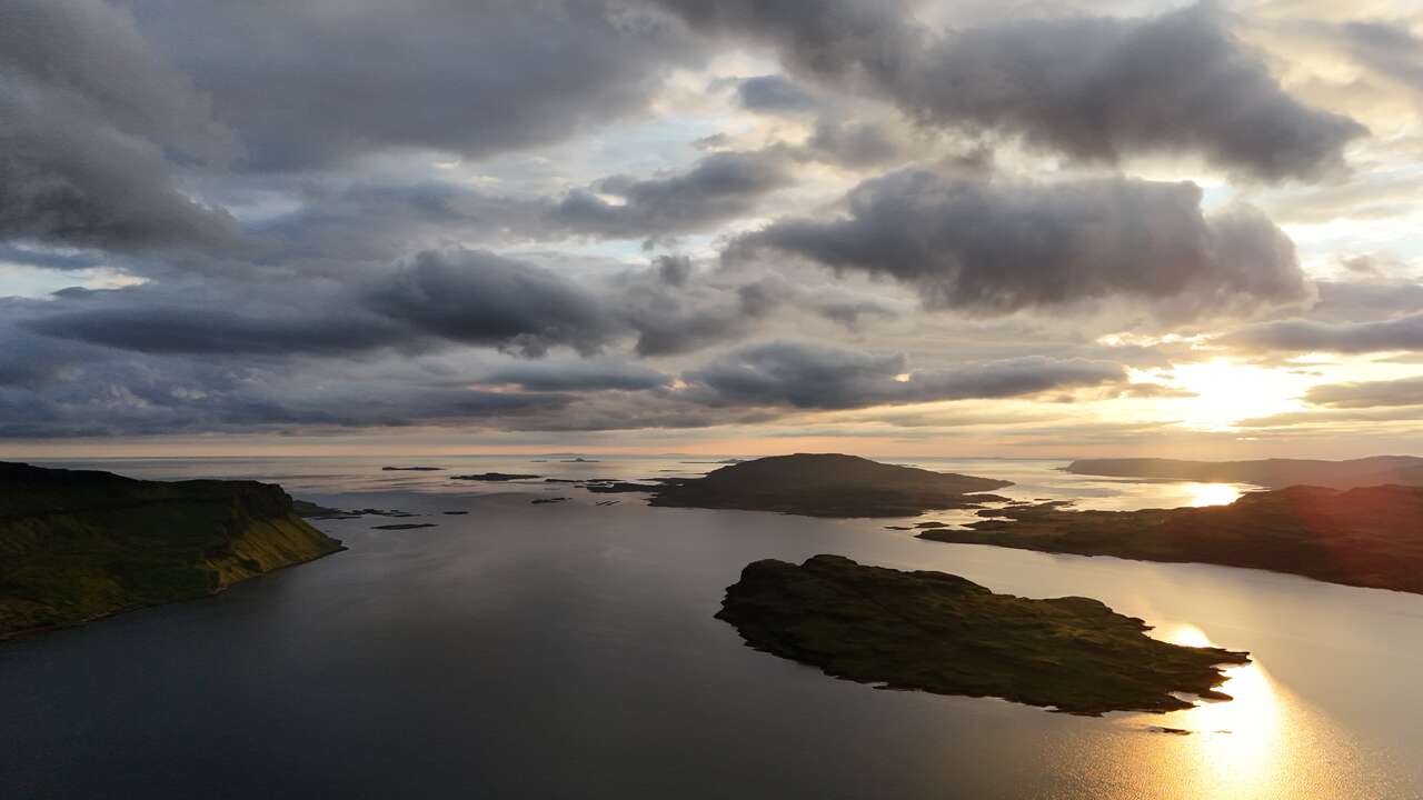 Paysage maritime de l’île de Mull et des Hébrides intérieures en Écosse